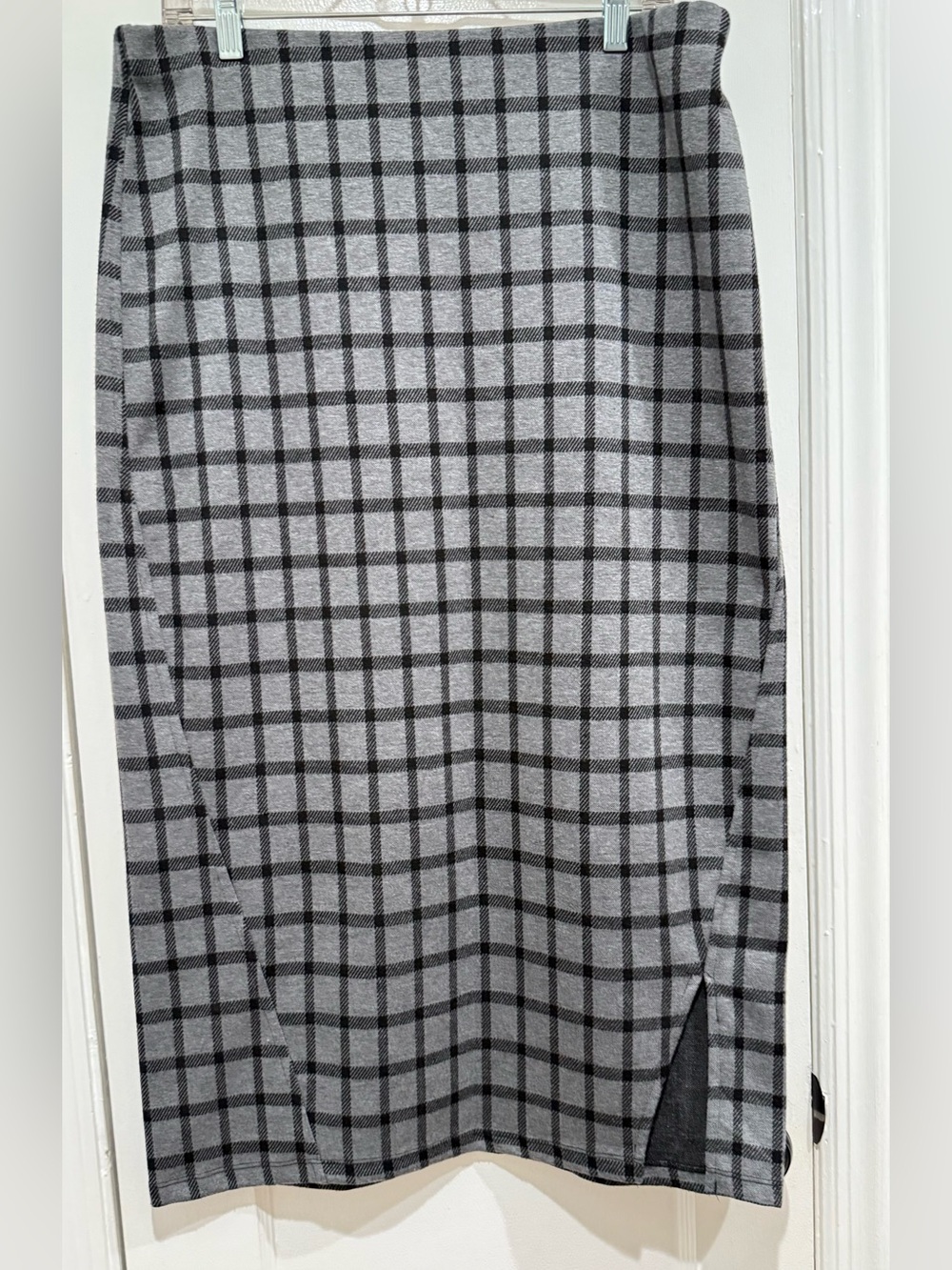 14th & Union women’s Gray Plaid Skirt